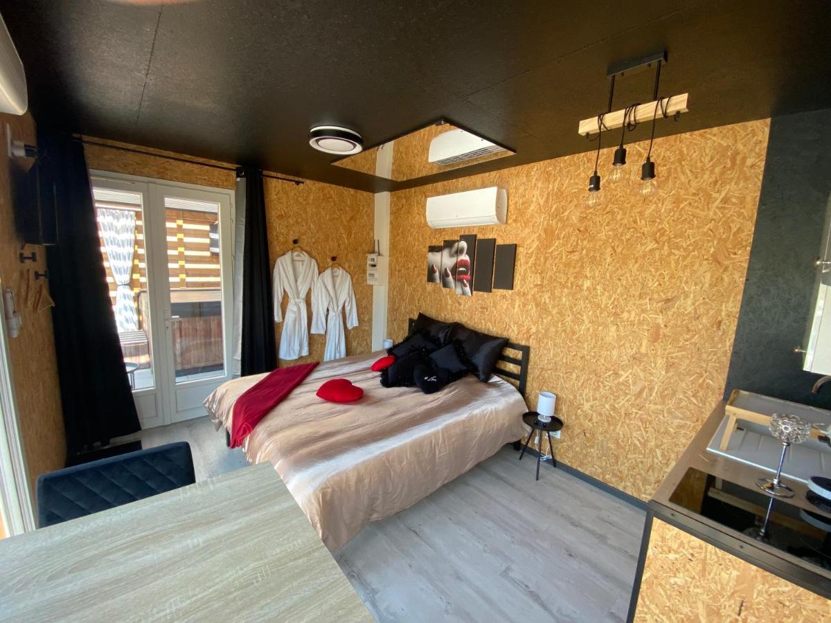 Mini Love Room Jacuzzi Privatif Urimenil Exterior photo